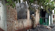 На Харьковщине во время тушения пожара нашли тело человека (фото)