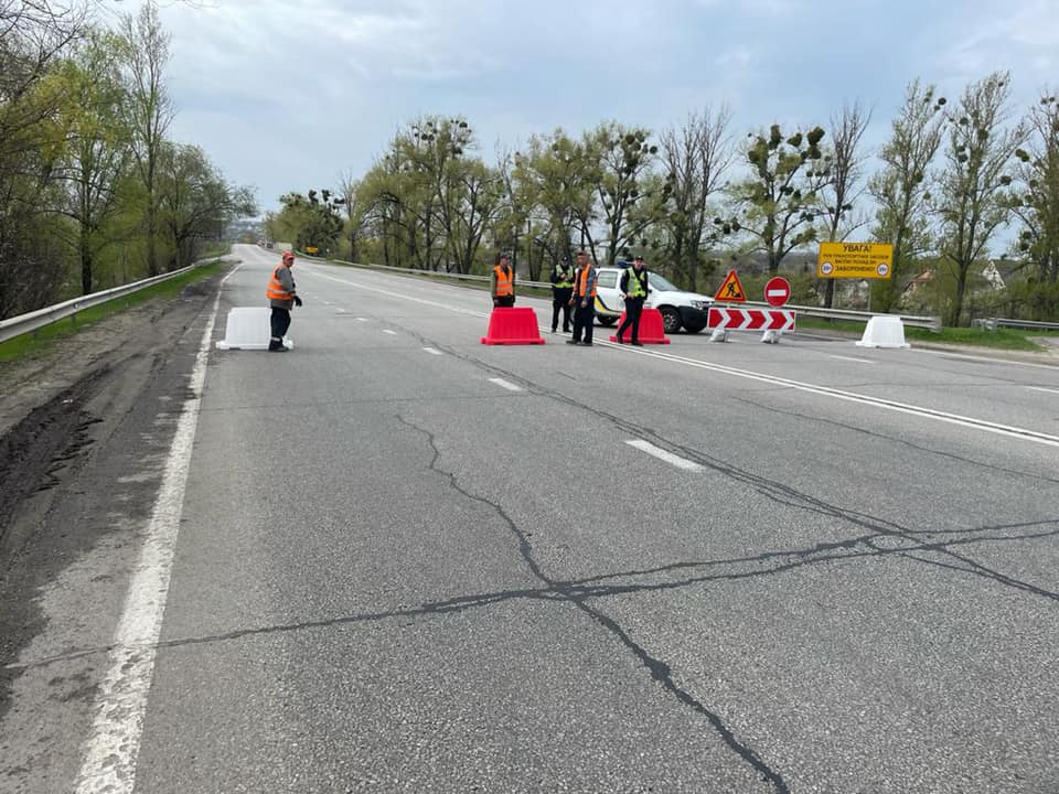 Песочинский путепровод закрыли на капремонт: как объехать (фото)