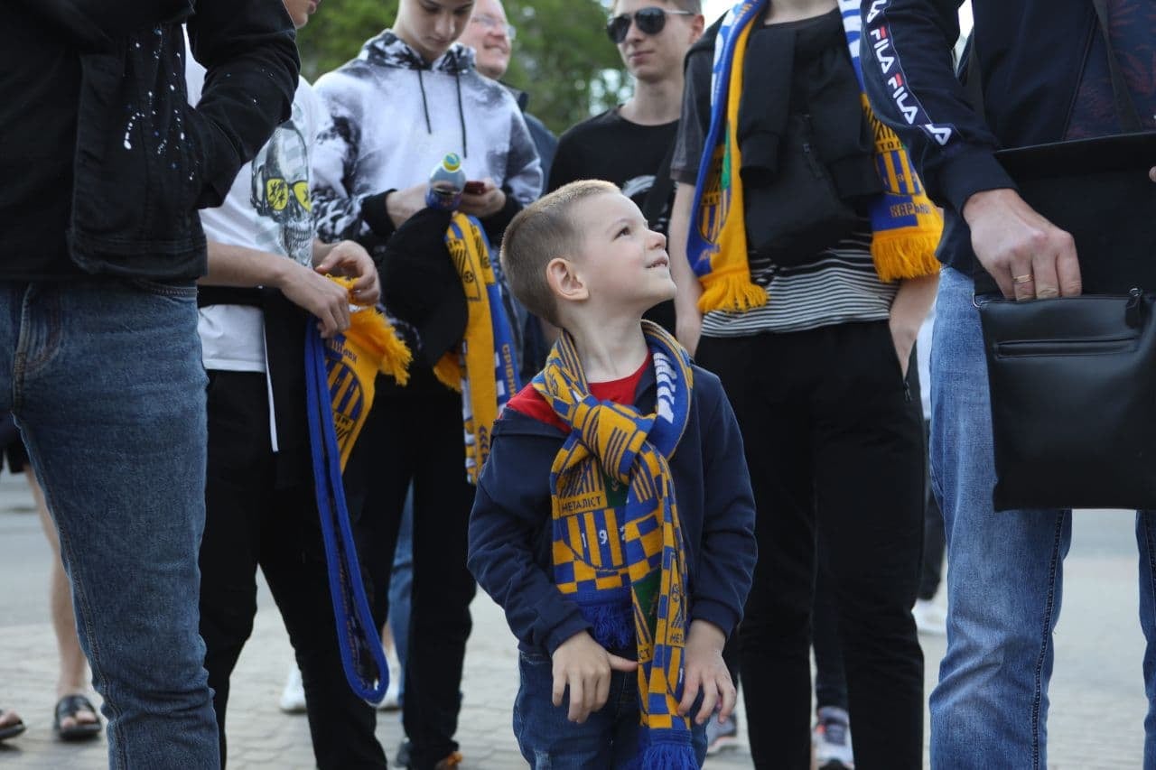 Харьковский футбольный клуб побил рекорд по количеству зрителей на трибунах (фото)