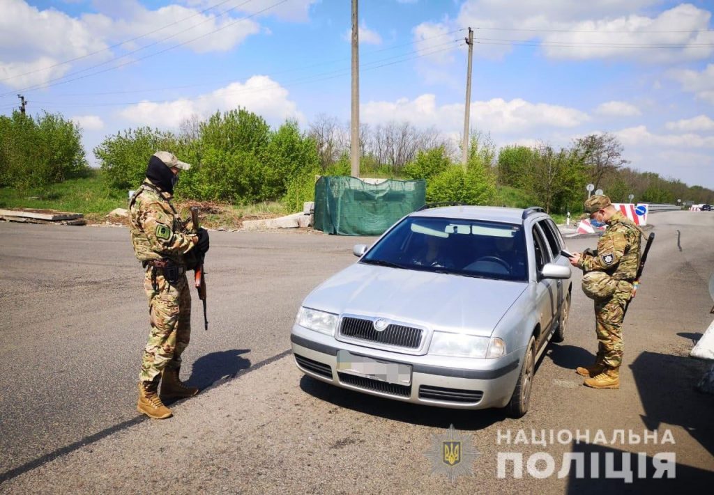 Харьковские полицейские отправились в зону ООС (фото)