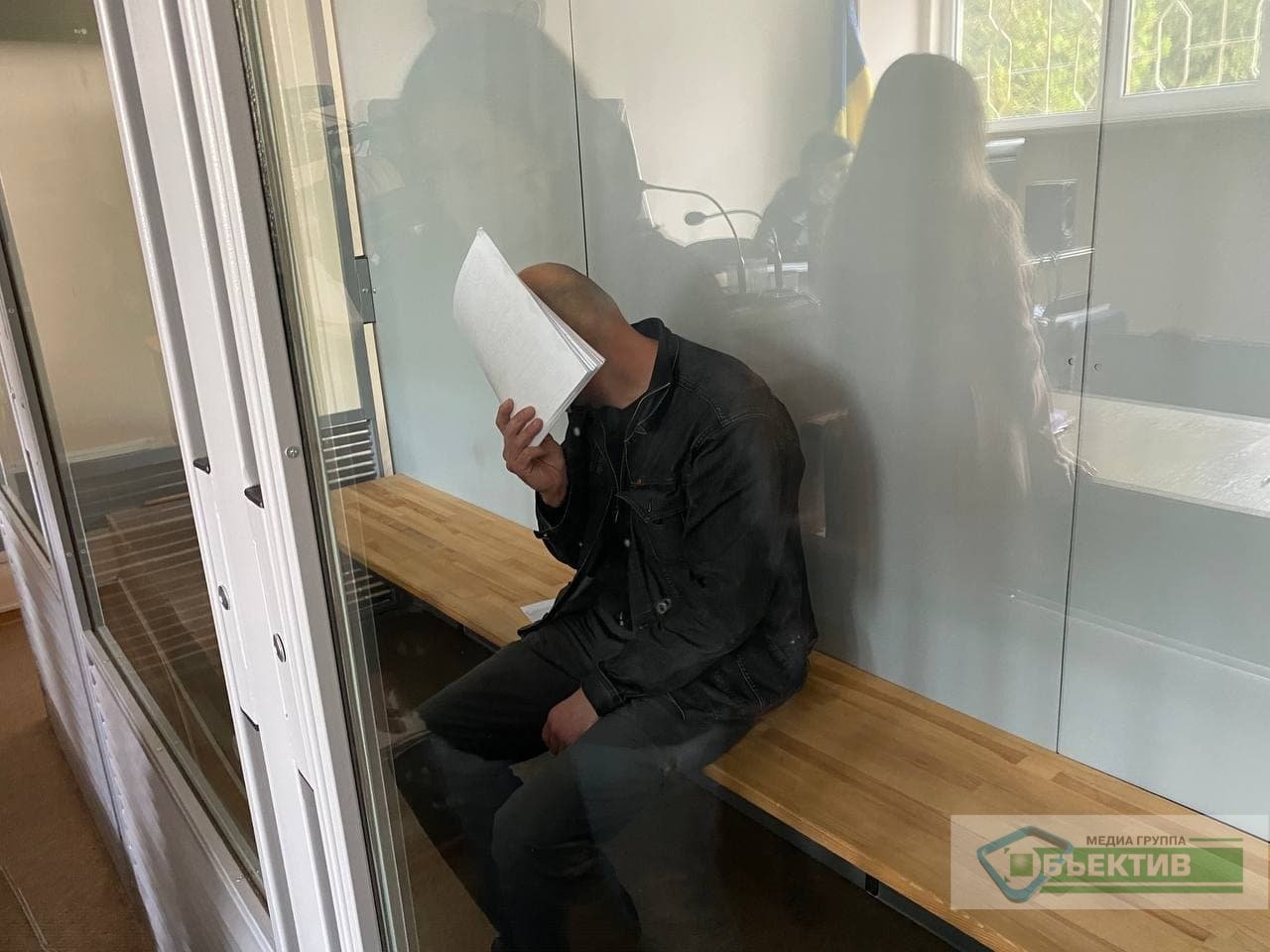 Пытали женщину утюгом: одного из подозреваемых оставили за решеткой