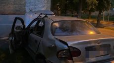 В Харькове автомобиль врезался в стену дома (фото)