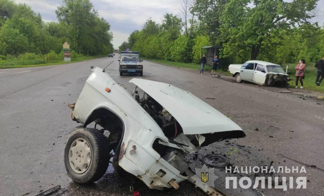 «Угрозы жизни нет»: в «скорой» рассказали о состоянии пострадавших в жутком ДТП возле Лесного (фото)