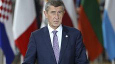 Премьер Чехии попросил страны Евросоюза выслать по одному российскому дипломату
