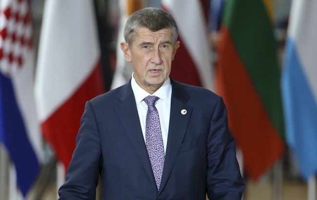 Премьер Чехии попросил страны Евросоюза выслать по одному российскому дипломату