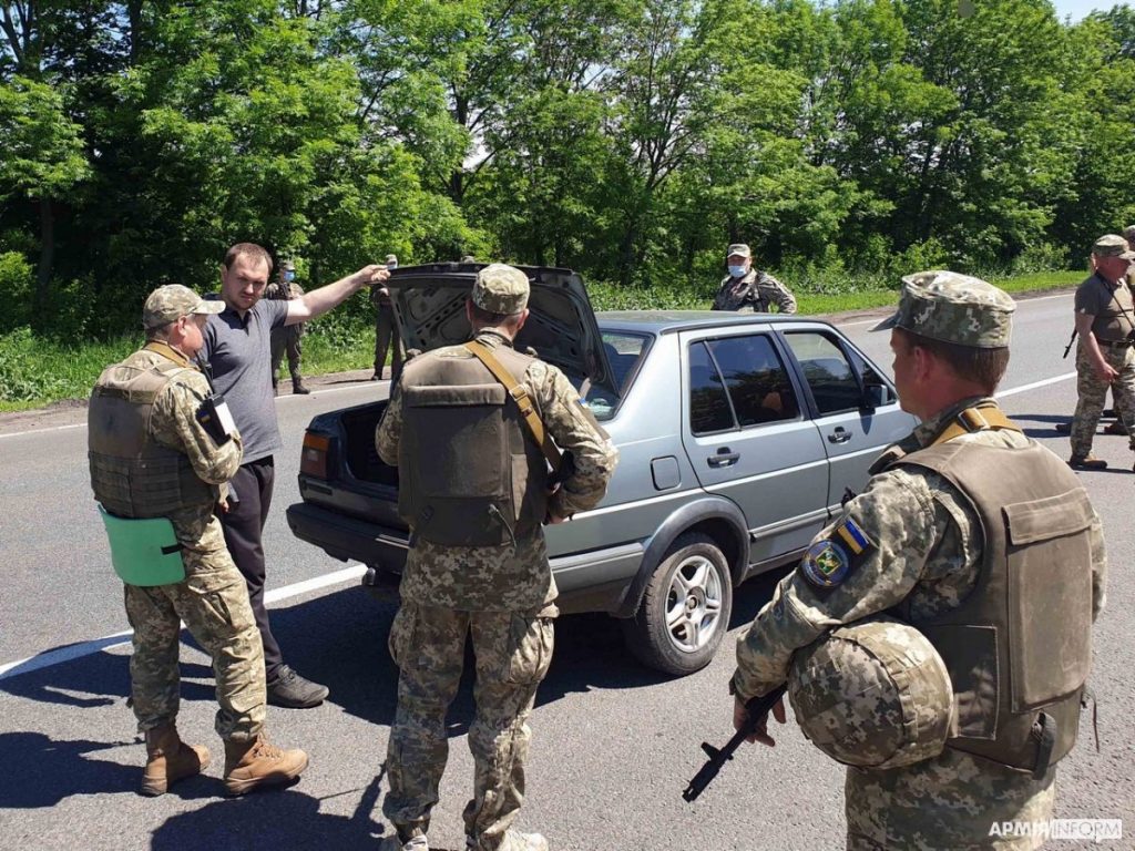 Харьковских резервистов учили брать под контроль город (фото)