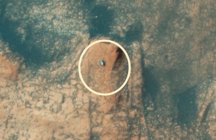 В NASA показали марсоход Curiosity на горе Мон-Мерка