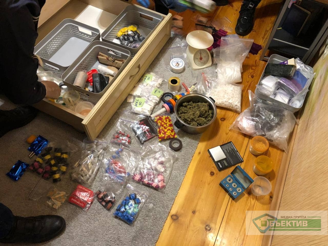 У 32-летней харьковчанки нашли кокаин и другие наркотики на 15 миллионов гривен (фото)
