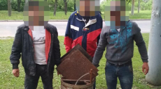 В Харькове трое мужчин обокрали учебное заведение