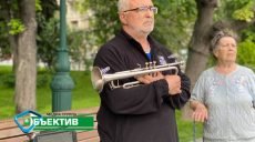 Харьковские музыканты протестуют против запрета играть в саду Шевченко (фото, видео)