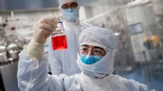 Первую китайскую COVID-вакцину официально одобрила ВОЗ
