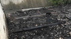 В Первомайском районе спасатели боролись с огнем в жилом доме