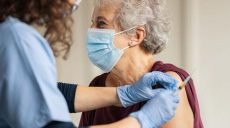 Чтобы вакцинироваться против COVID-19, декларация с семейным врачом не нужна — НСЗУ