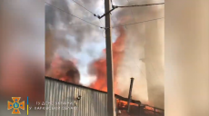 Появилось видео крупного пожара под Харьковом