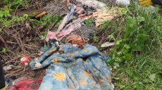 В Харьковской области пожарные вывели из горящего здания мужчину (фото)