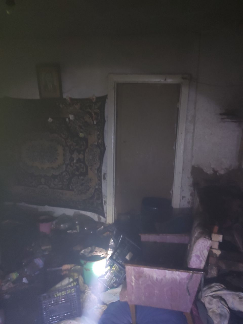 В частном доме на Харьковщине горели домашние вещи
