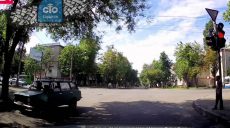 На ХТЗ автомобиль сбил ребенка, но «скорую» не вызывали (видео)