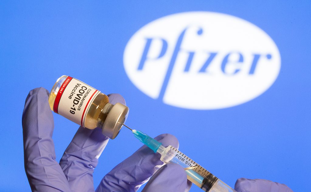 В Харьков ночью привезли почти 12 тысяч доз вакцины Pfizer