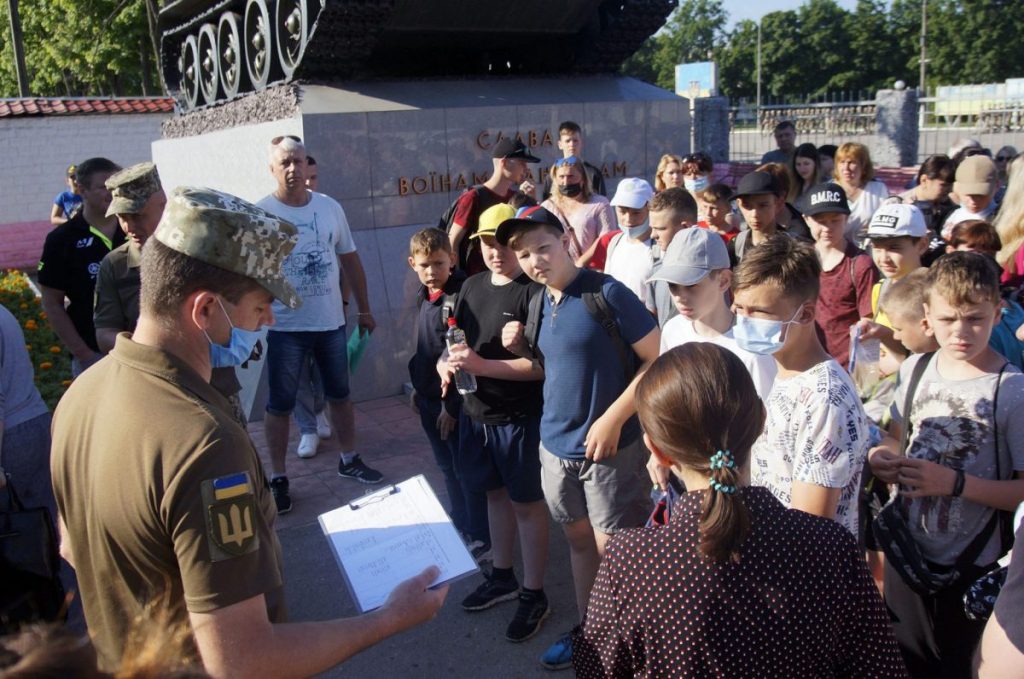 В Кадетском корпусе Харькова увеличили количество мест для девочек (фото)