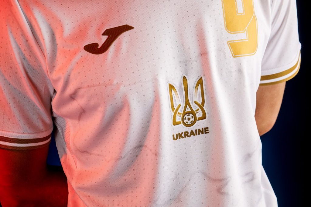 Национальная сборная Украины по футболу будет играть матчи Евро-2020 в новой форме