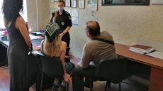 В Харькове компания подростков распивала спиртные напитки на берегу водоема