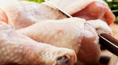 Небезпечна курятина: мешканців Харківщини попереджають про заражений продукт