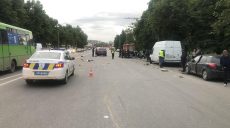 Полиция разыскивает свидетелей смертельного ДТП в Харькове (фоторепортаж)