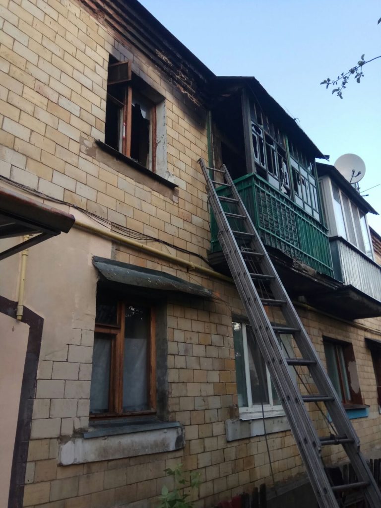 В Харькове в сгоревшей квартире нашли тело мужчины (фото)