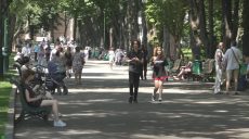 Як вберегтися від сонячних та теплових ударів: поради харківських фахівців (відео)