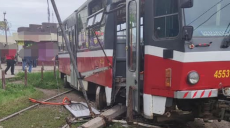 В Харькове трамвай протаранил столб: пострадала пассажирка