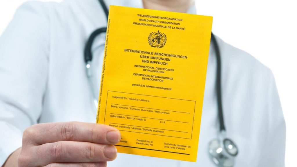 Украинцы смогут получить COVID-сертификат о вакцинации уже на следующей неделе