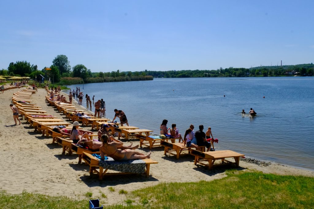 Харьковчанам запретили купаться на Основе
