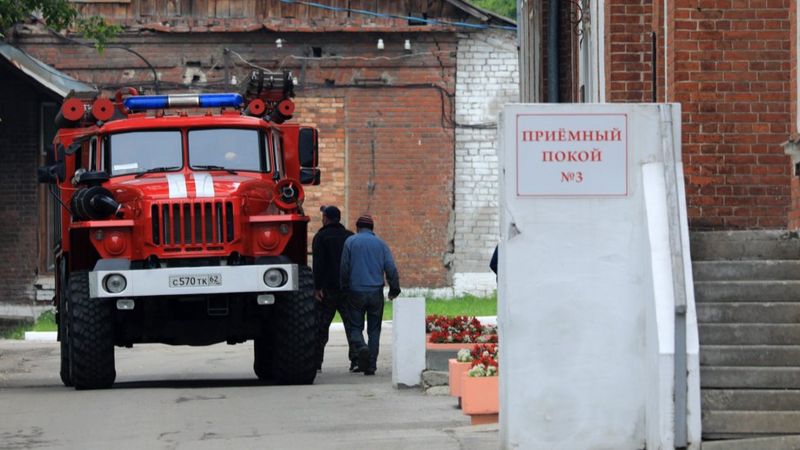 В Рязани в ковидной больнице во время пожара погибли люди