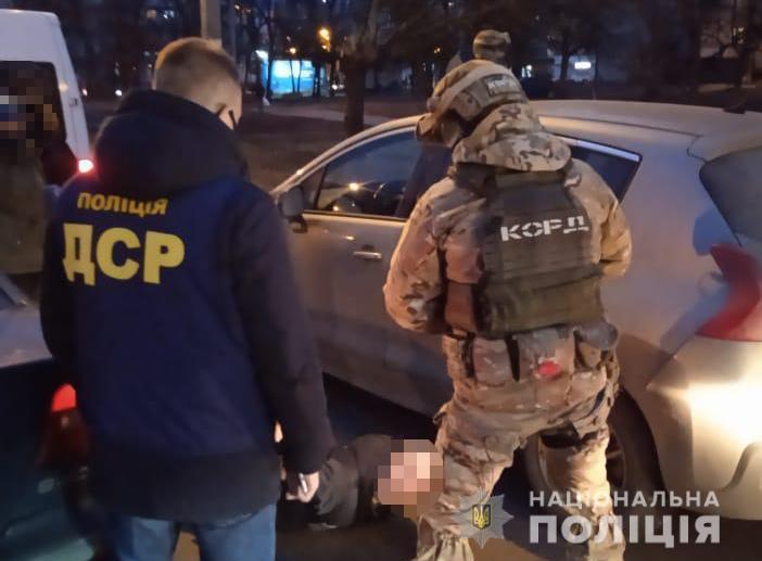 В Харькове общественники «выбивали» деньги у ассенизаторов — полиция (фото)