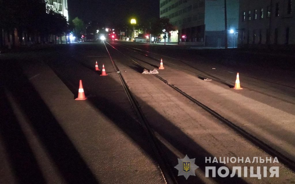 Полиция ищет свидетелей аварии на Полтавском Шляхе: неизвестный автомобиль сбил пешехода