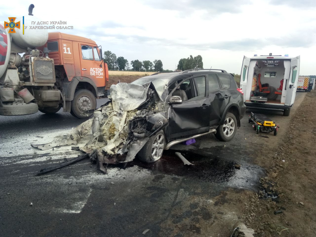 В «скорой» рассказали о состоянии пострадавших в ДТП с «перевертышем» на Окружной (фото)