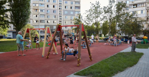 В Киевском районе Харькова открыли современную зону отдыха