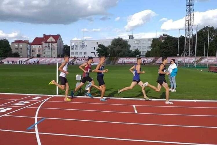 Харьковские юные легкоатлеты завоевали золотые медали на чемпионате Украины