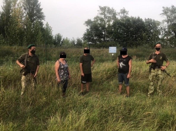 На Харьковщине задержали украинцев, которые хотели незаконно попасть в РФ