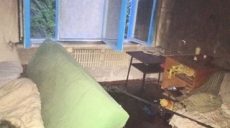На Харьковщине спасатели эвакуировали 4-х человек с верхнего этажа многоэтажки
