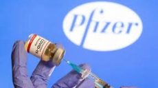 Вакцину Comirnaty / Pfizer-BioNTech разрешили хранить в обычных холодильниках в течение месяца