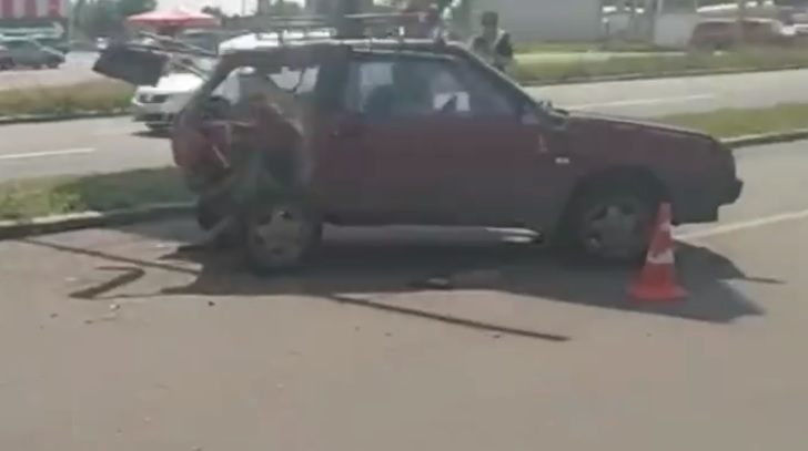 В ДТП в Харькове пострадал водитель «восьмерки» (фото, видео)
