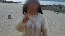 В Китае родители придумали новый воспитательный ход и оставили свою дочь на необитаемом острове