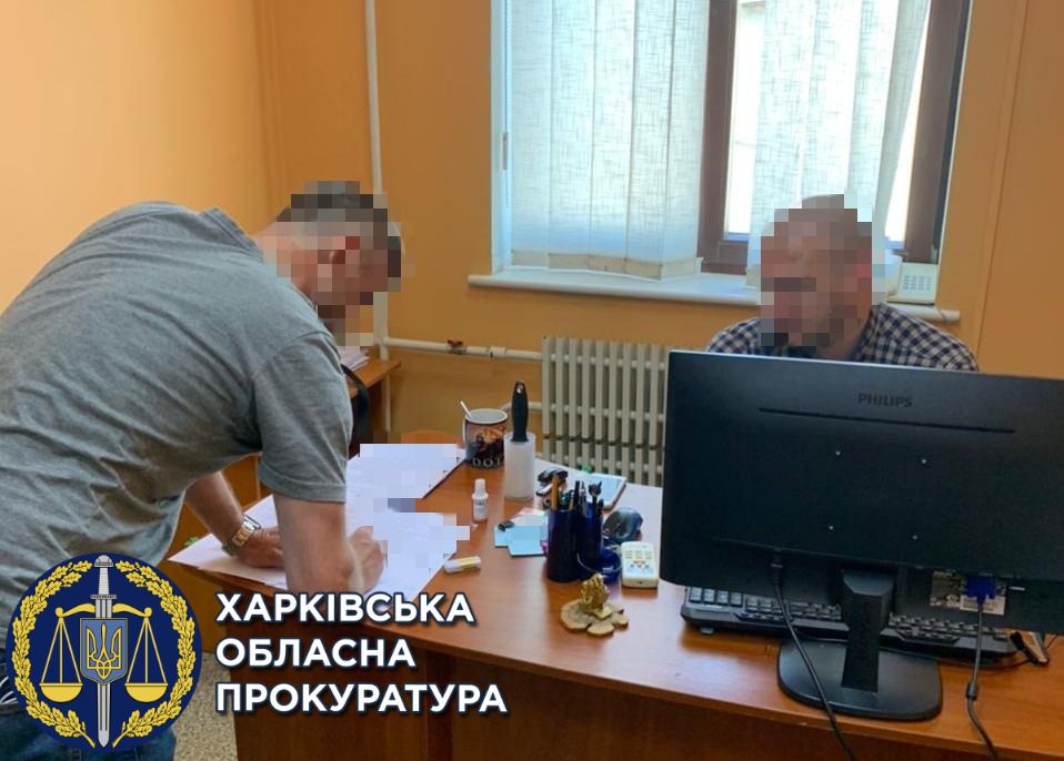 Взяточничество полицейских: харьковскому адвокату сообщили о подозрении (фото)