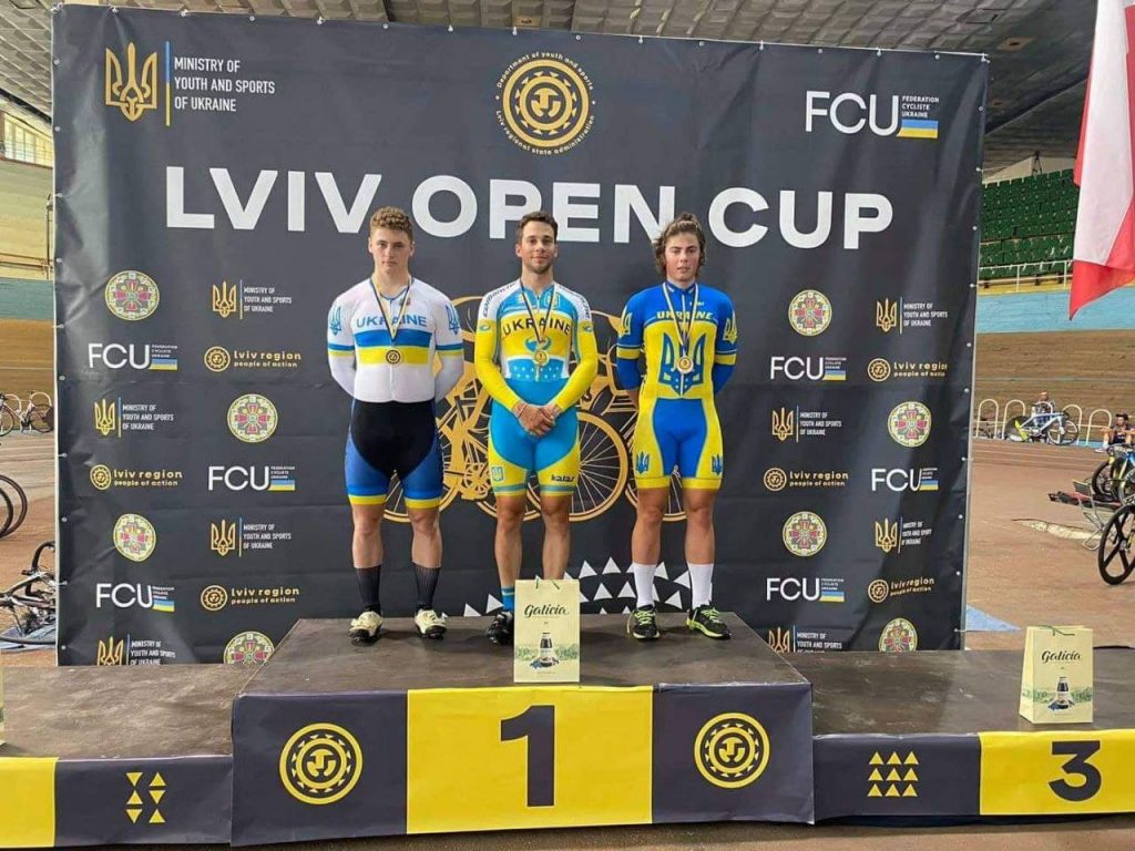 Харьковчане выиграли медали международного турнира по велогонкам на треке