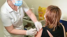 В Харькове заработают еще два центра массовой вакцинации