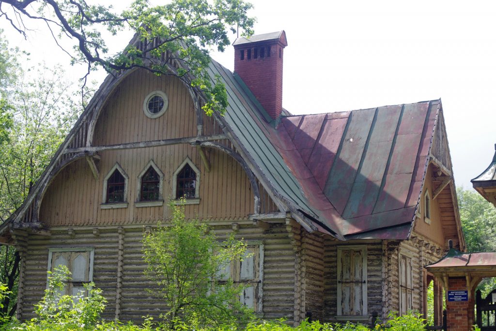 Дом лесника в Шаровке Харьковской области