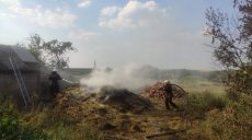На Харьковщине сгорело более 300 тюков сена (фото)