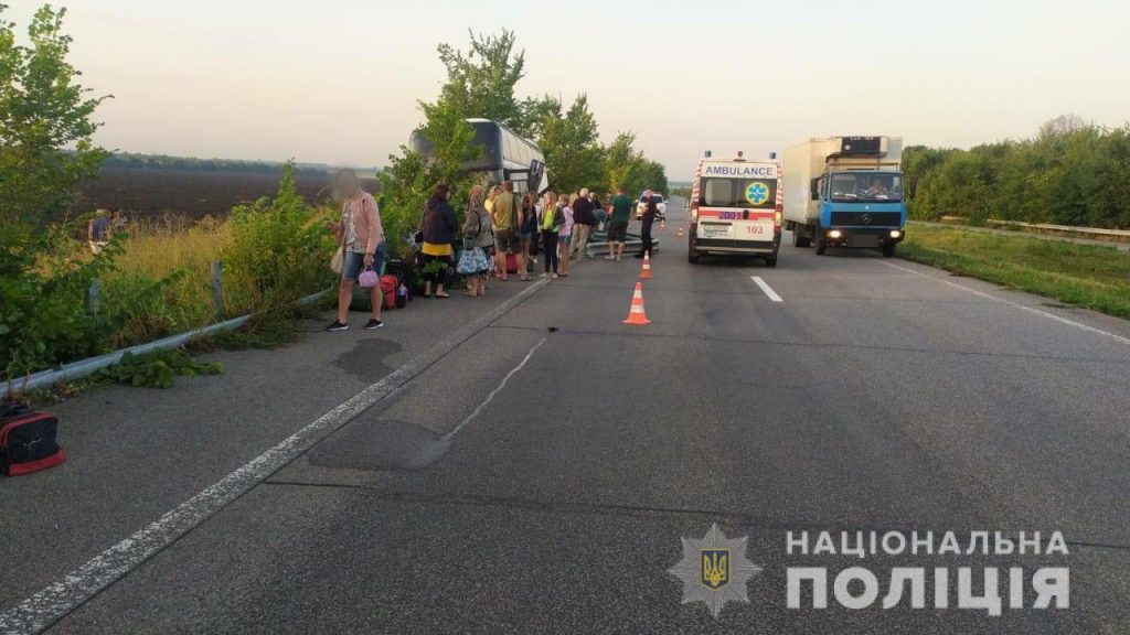 В автобусе, который попал в аварию, ехали туристы из Херсона