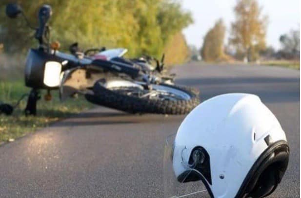 На Харьковщине у пьяного мотоциклиста после ДТП случилась клиническая смерть (фото)